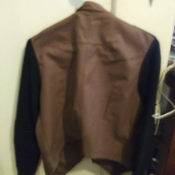 Light weight jacket - Picture 2 of 2
